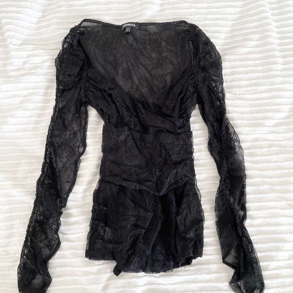Sexy lace long sleeve top with tie